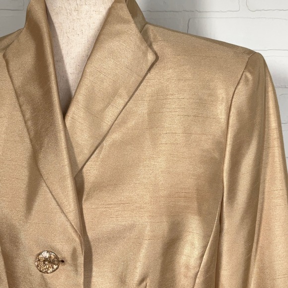 Jones Wear Skirt Suit Women 12 Gold Shimmer Button Party Formal Wedding‎ Church - Picture 2 of 16